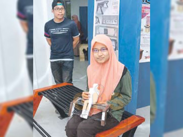 Pelajar ini menghasilkan pelbagai kerusi awam
