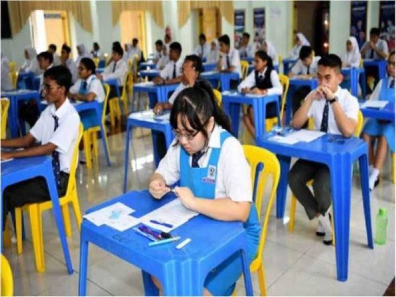 pelajar sekolah menengah