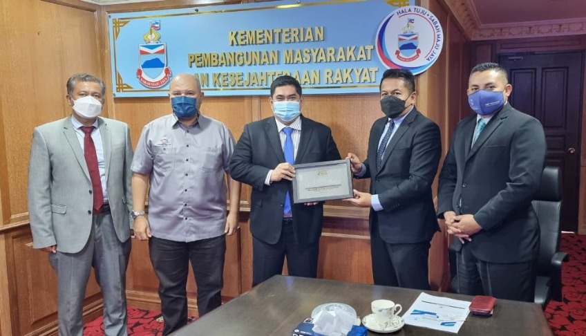 Kolaborasi strategik UMP, KPMKR transformasi pendidikan komuniti Sabah