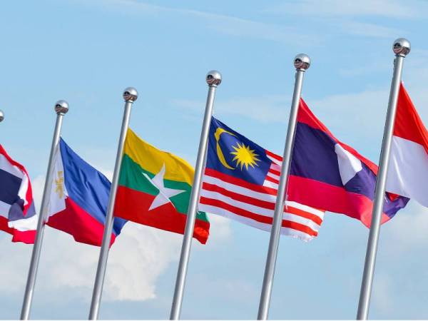 123rf Tajaan biasiswa pelajar sarjana muda serata Asia Tenggara dibuka, mohon sebelum 16 April