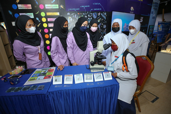 UMT jayakan World Oceans Week sebagai tanda sokongan terhadap kempen