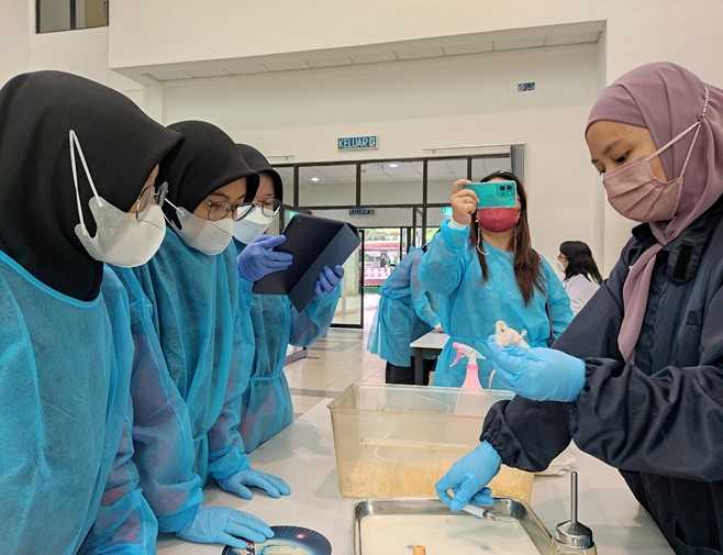 ‘Fun@Laboratory’ tarik minat pelajar terhadap STEM